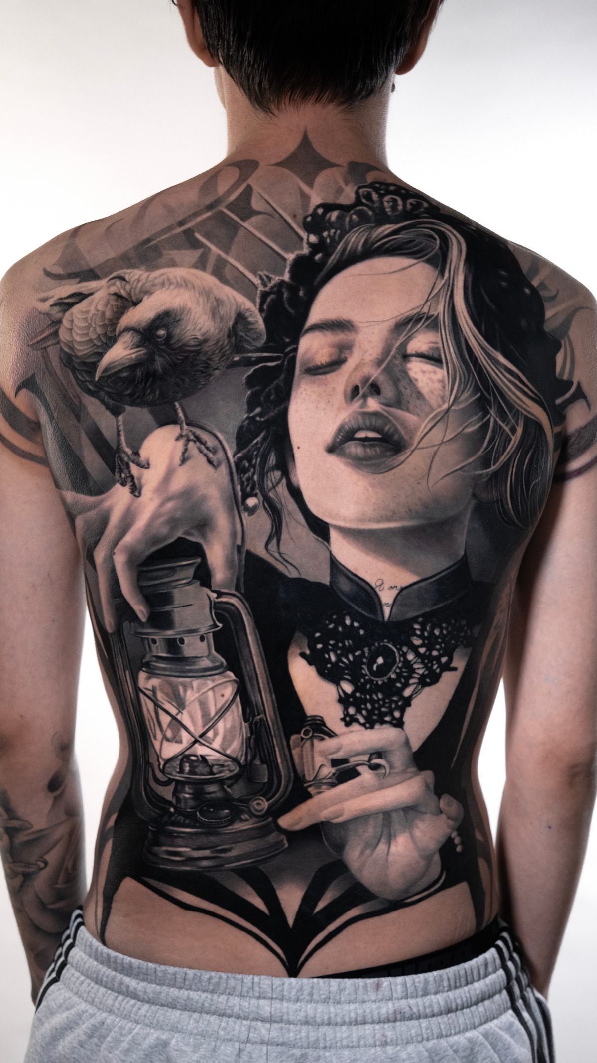 Tattoo, piercing and studio work at Lola Tattoo Marbella - home-06