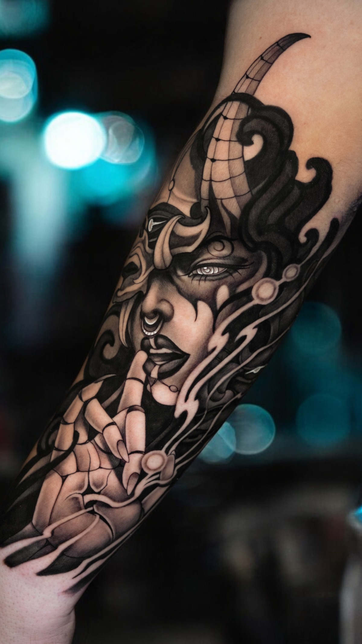 Tattoo, piercing and studio work at Lola Tattoo Marbella - home-07